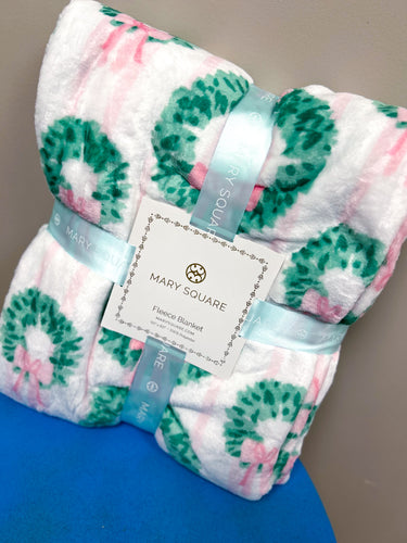 MS Rosy Wreaths Blanket