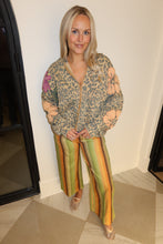 Load image into Gallery viewer, Leopard in Bloom Jacket