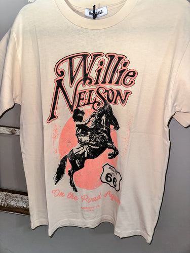 Willie Nelson Weekend Daydreamer Tee