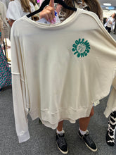 Load image into Gallery viewer, Emerald Rolling Stones Sweatshirt