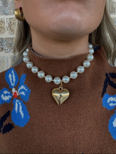Pearl Necklace With Gold Heart