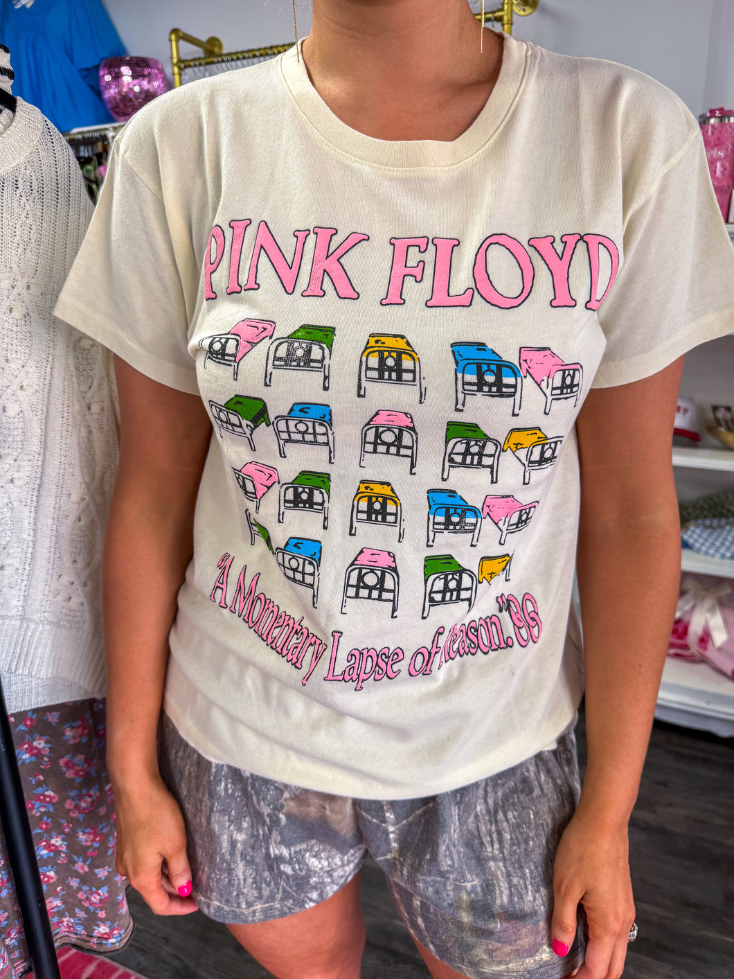 DAYDREAMER Pink Floyd Lapse Tee