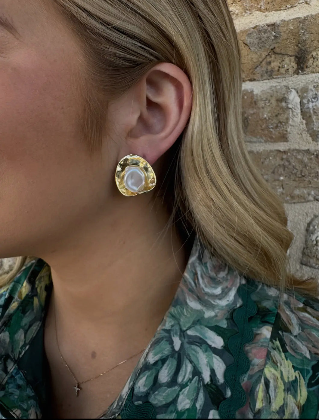 Pearl on Gold Stud Earring