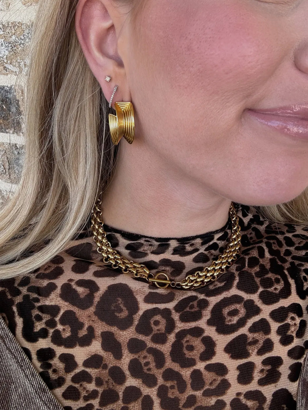 Gold Chunky Chain Toggle Necklace