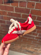 Load image into Gallery viewer, Wylder Red Sneakers