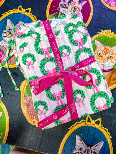 Mary Square Rosy Wreaths Pajama Set