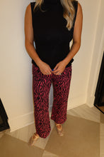 Load image into Gallery viewer, Hot To Go Zebra Pants