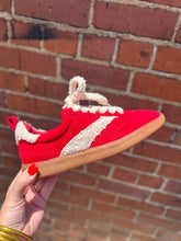 Load image into Gallery viewer, Wylder Red Sneakers