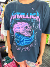 Load image into Gallery viewer, DAYDREAMER Metallica On Tour Tee