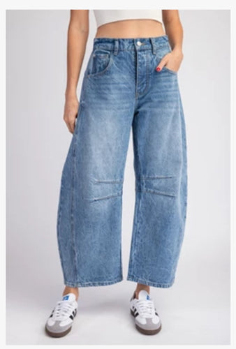 Clarissa Barrel Jeans