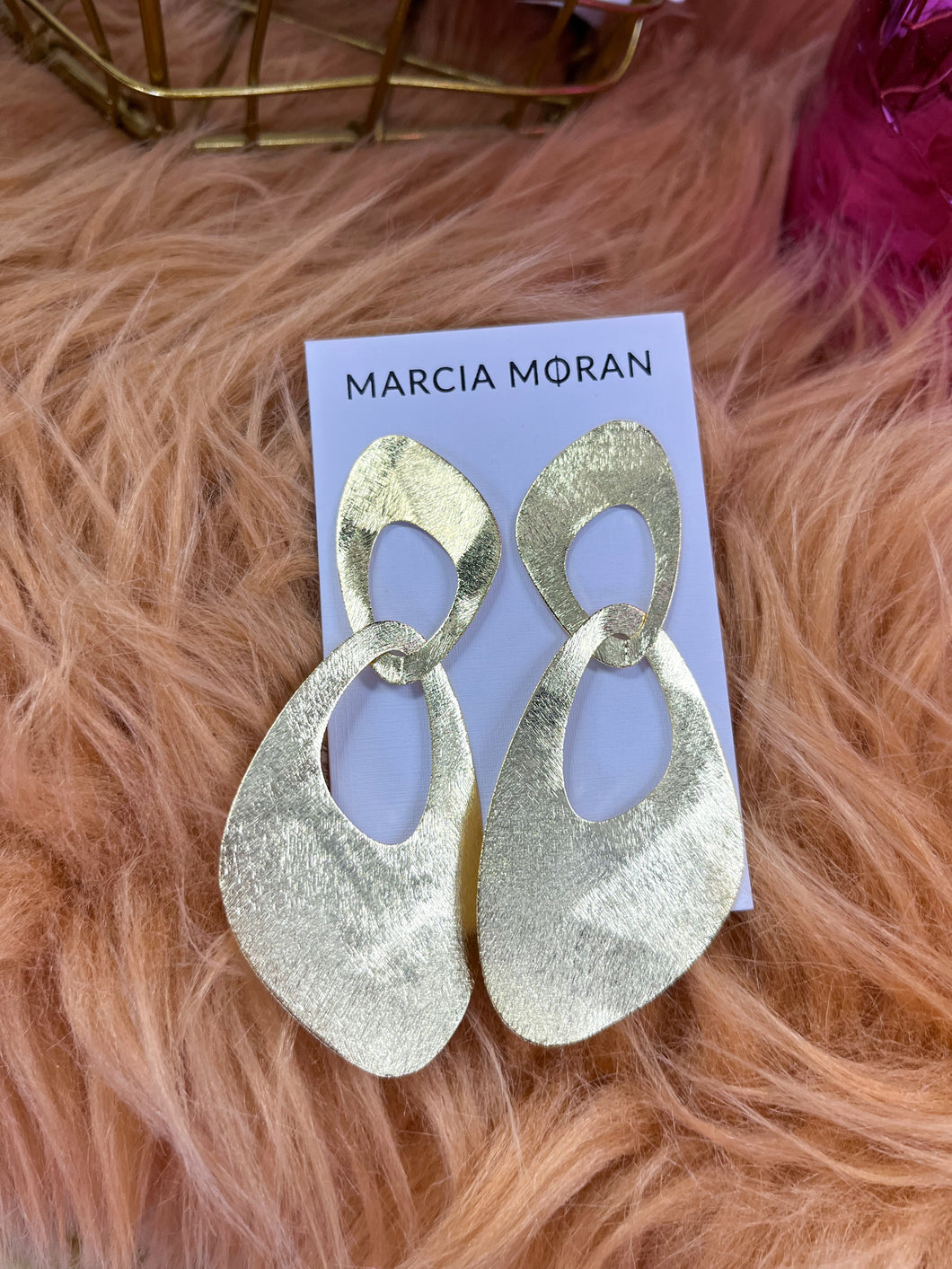 Avi Earrings Gold