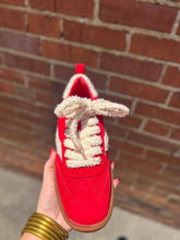 Load image into Gallery viewer, Wylder Red Sneakers