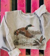 Load image into Gallery viewer, Retro Duck Scene Sweatshirt