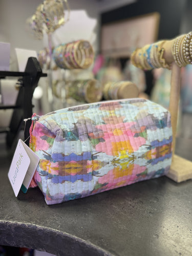 Antigua Smile Large Cosmetic Bag