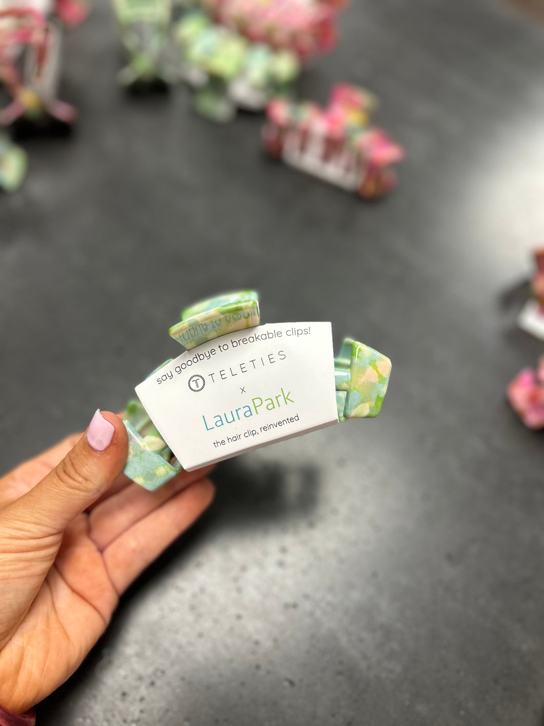 Teletie Elephant Falls Classic Hair Clip