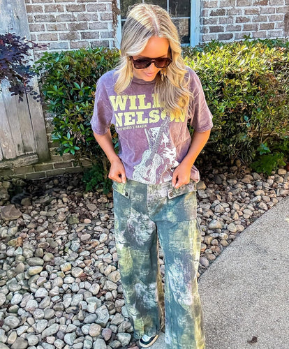 DAYDREAMER Willie Nelson Red Headed Stranger Tee