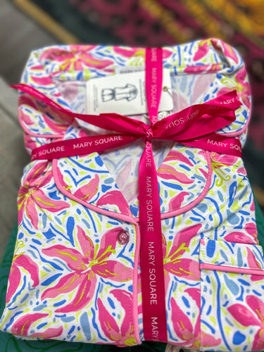 Mary Square Hibiscus Harmony Short Set