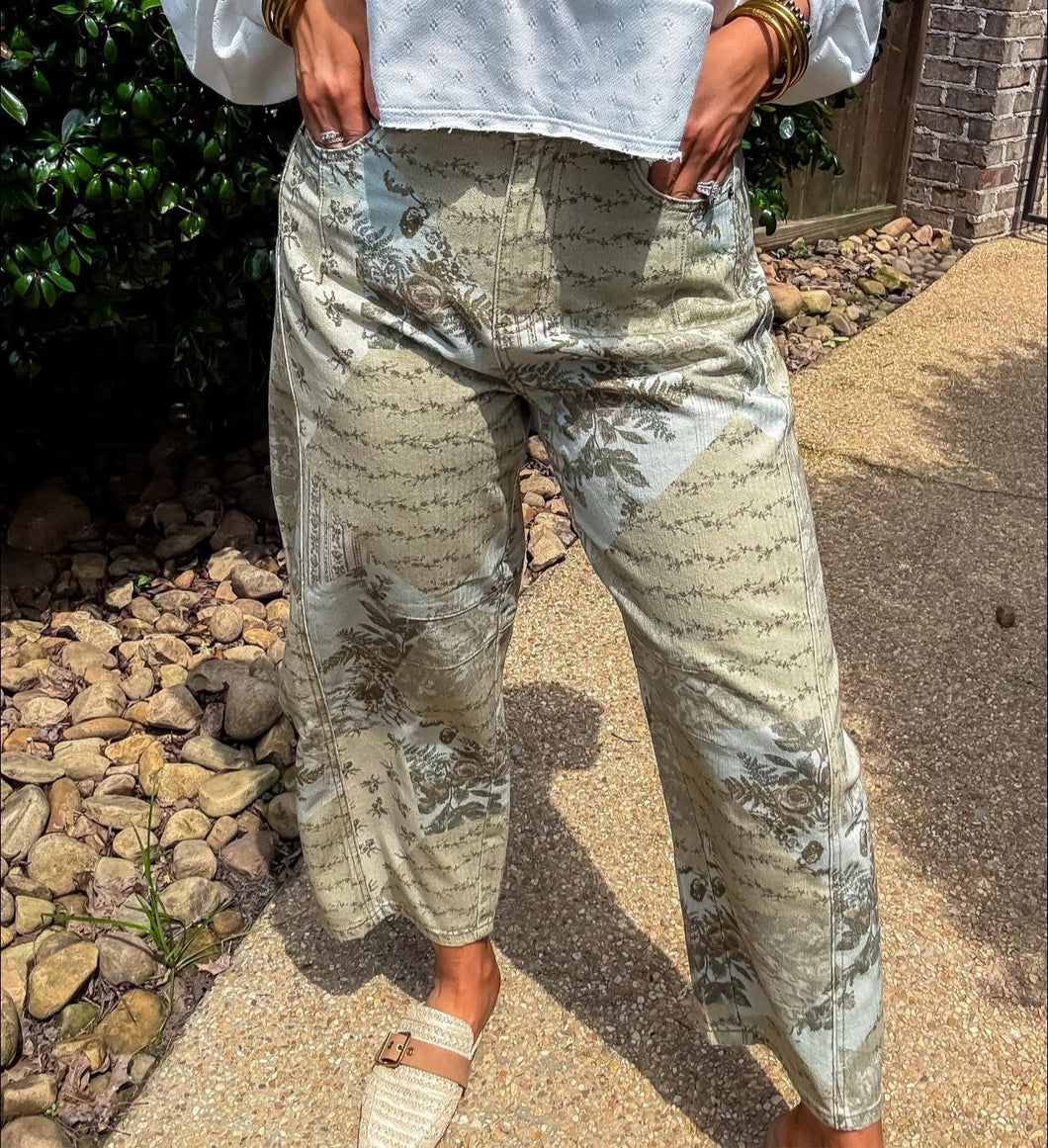 Timeless Barrel Printed Pants